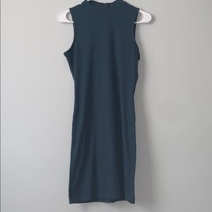 Sleeveless dress